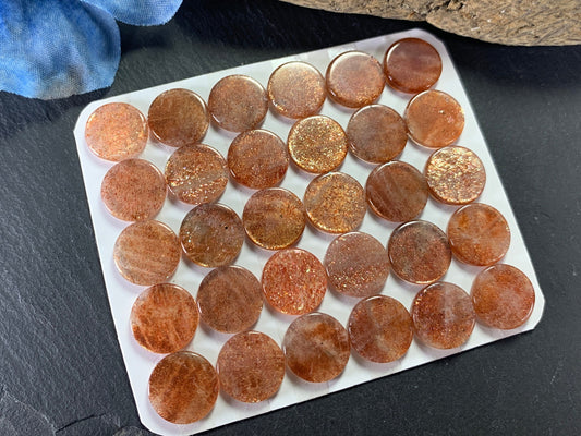 Flat Gold Sunstone round 12mm cabochon - Calibrated cabochons