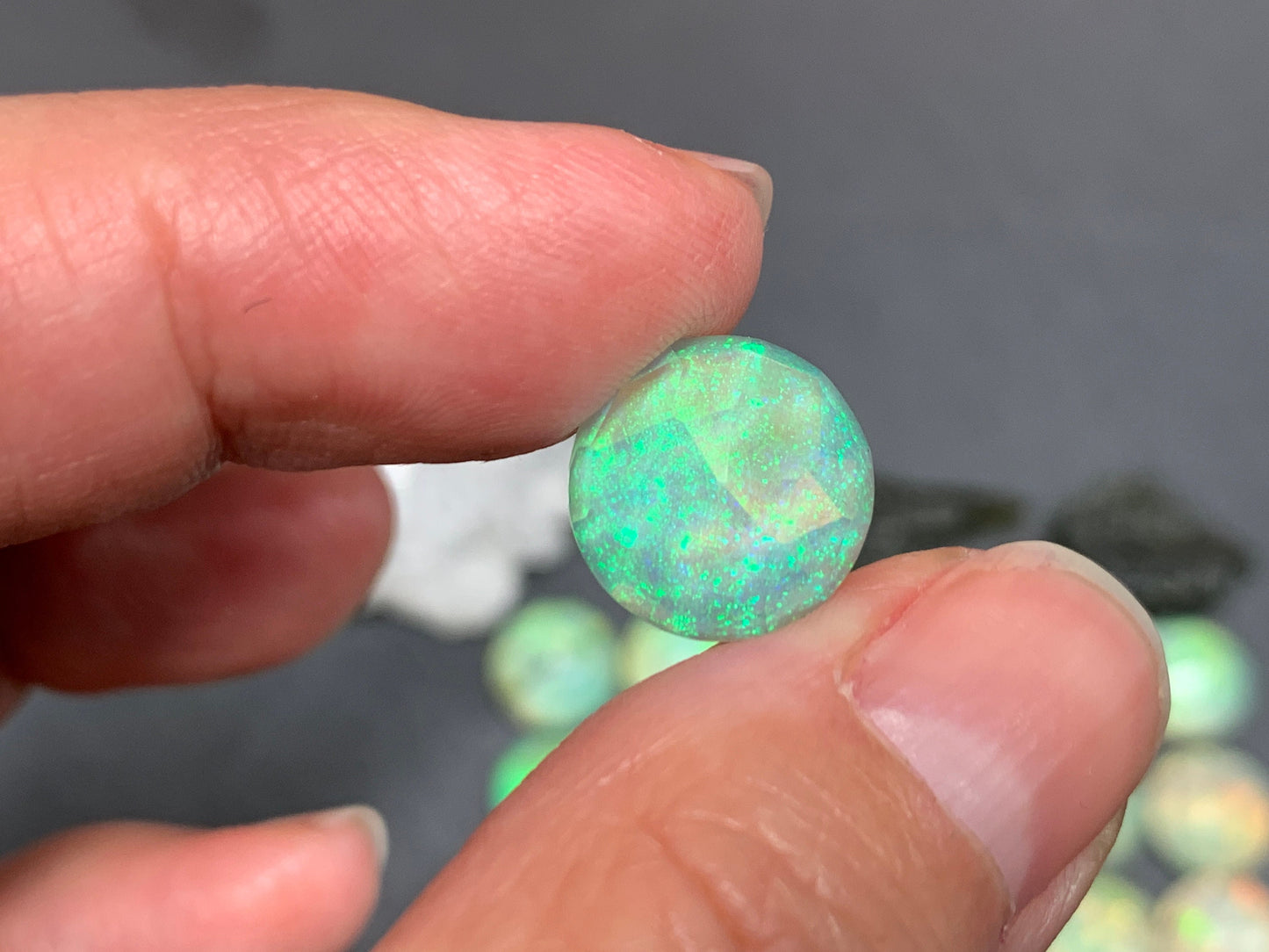 Faceted  Monarch Opal round 12mm cabochons - Doublet cabochons