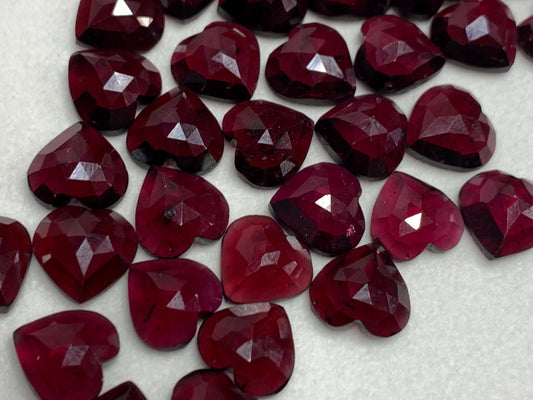 Faceted Rhodolite Garnet heart 10mm cabochon
