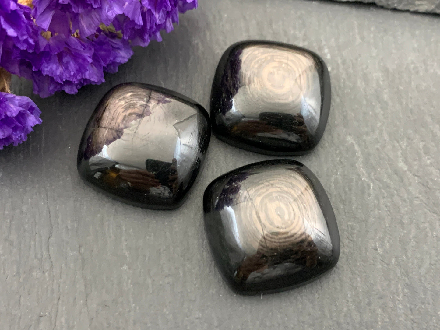 Hypersthenes Square 20mm cabochon - Calibrated cabochons