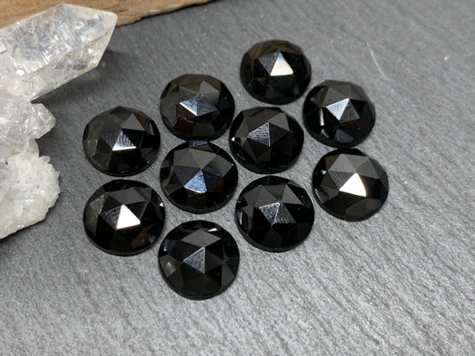 Faceted Black Spinel round 10mm cabochon - Calibrated cabochons