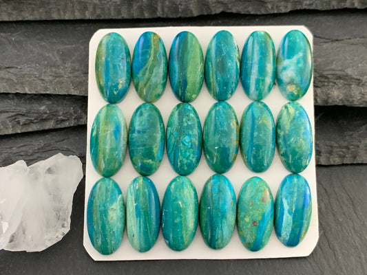 Opaline oval 10x20mm cabochon - Calibrated cabochons