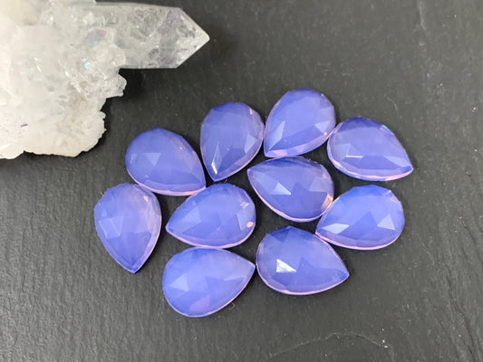 Lavender Chalcedony pear 10x14mm cabochon