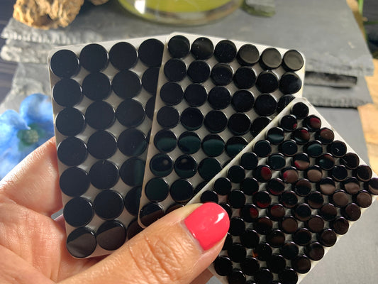 Flat Black Agate round 6, 8, 10mm cabochon - calibrated cabochons