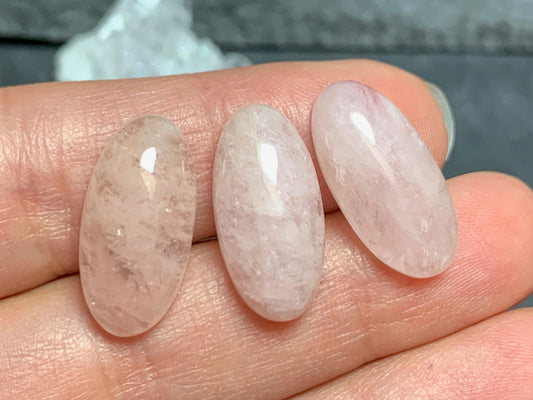 Morganite oval 10x20mm cabochon - Calibrated cabochons