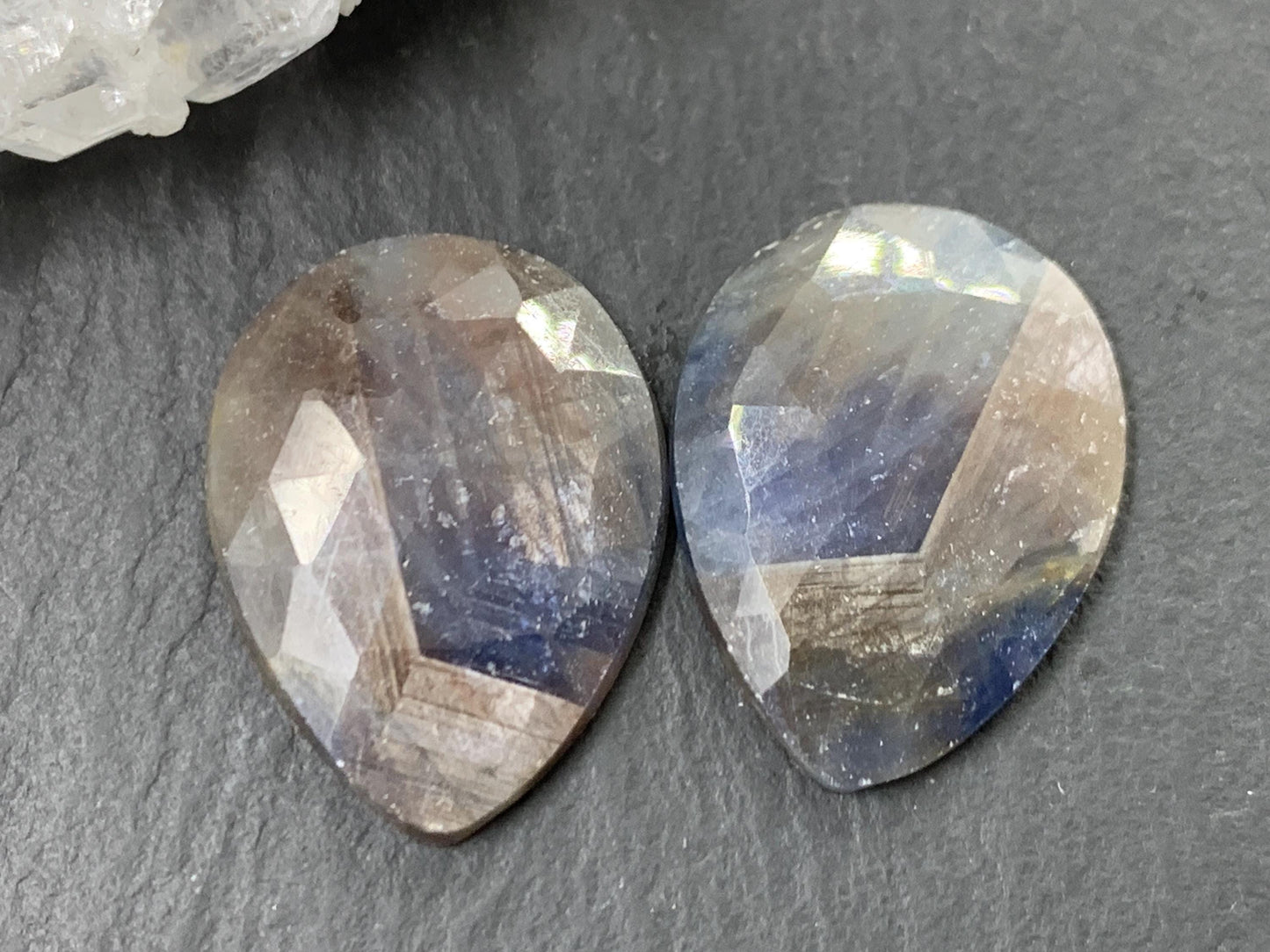 Faceted Star Sapphire pair 16x21x3mm cabochon - Sapphire pairs