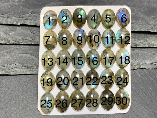 Labradorite oval 10x14mm cabochon - Calibrated Cabochons