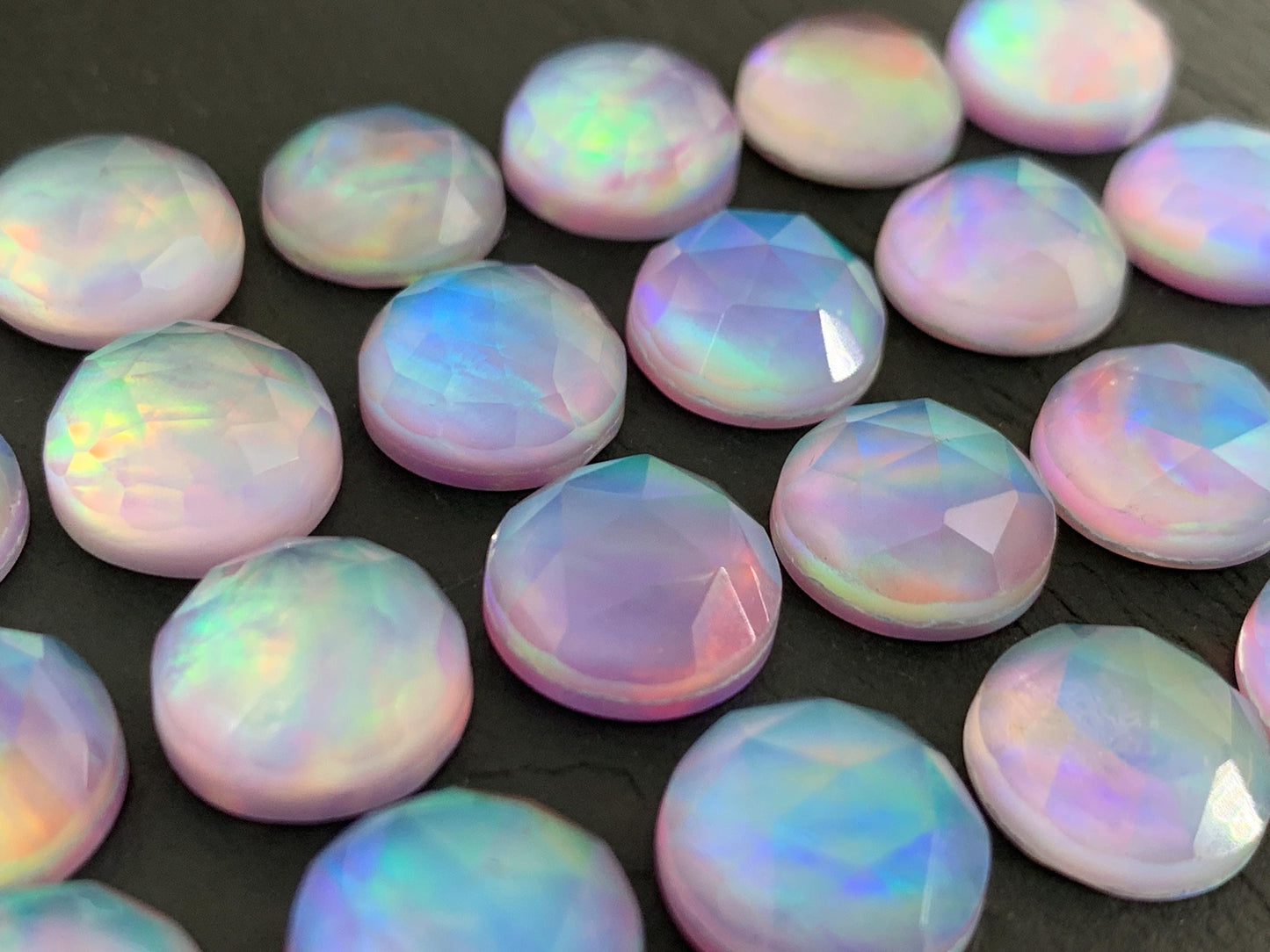Faceted Aurora Opal round 12mm cabochon - Doublet cabochons