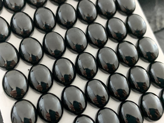 Black Spinel oval 8x10mm cabochon - Calibrated cabochons