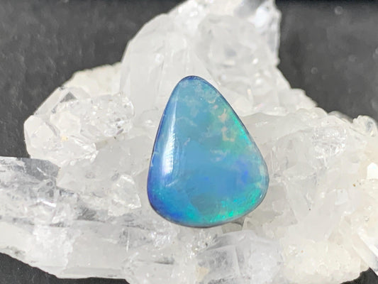 Australian Opal doublet cabochon 10x12mm