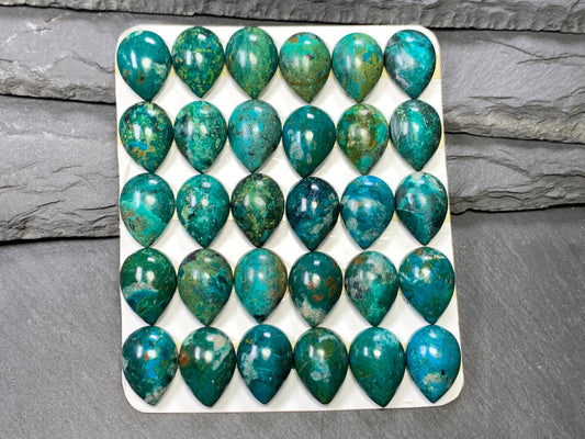 Chrysocolla cabochon pear 13x18mm - Calibrated cabochons