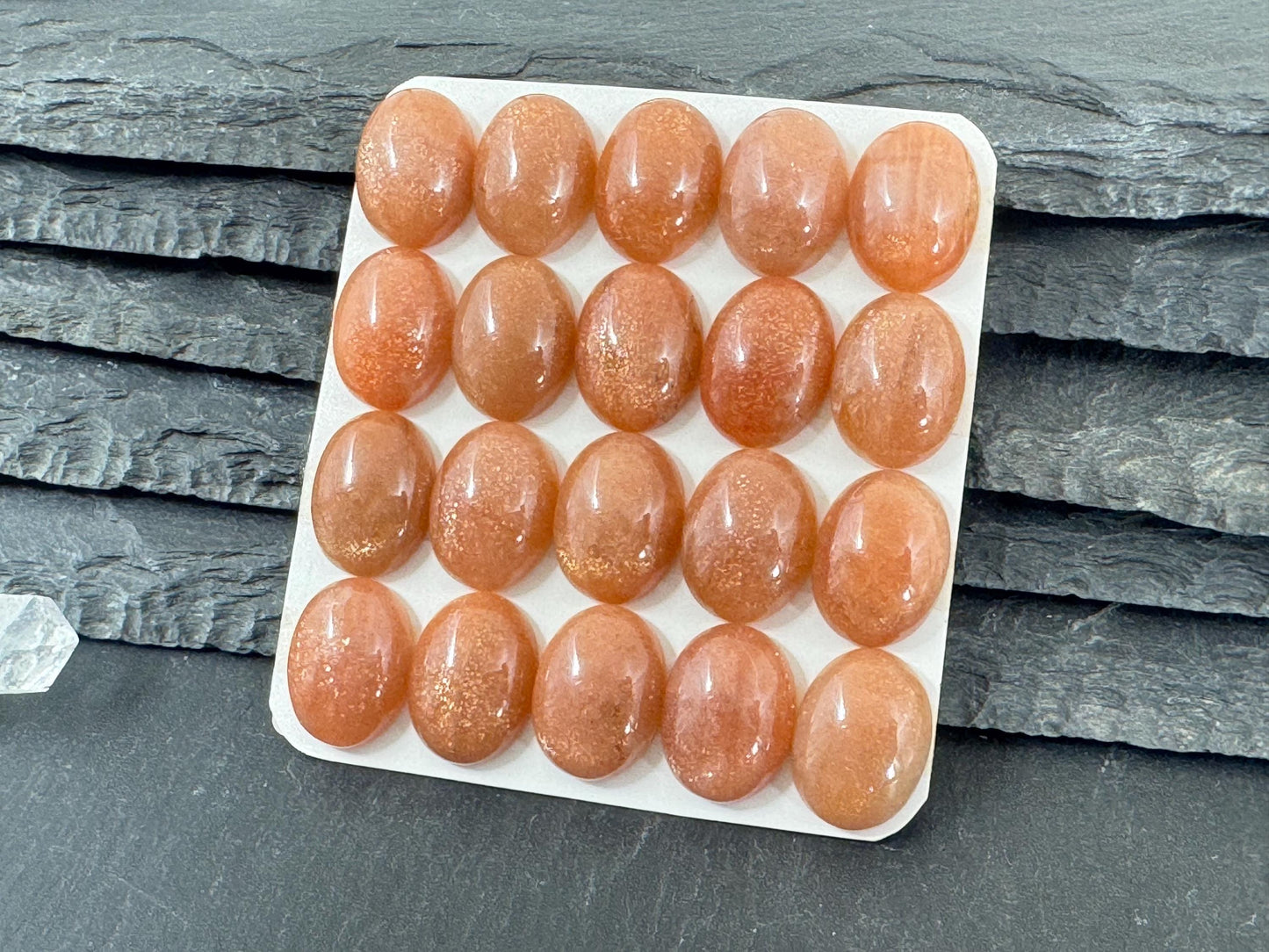 Goldsand Sunstone oval 12x16mm cabochon - Calibrated cabochons