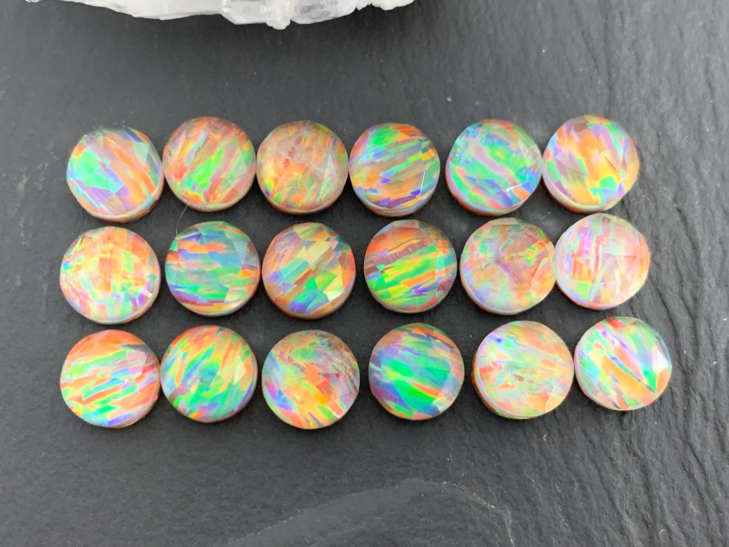 Faceted Aurora Opal round 8mm cabochon - Doublet cabochons