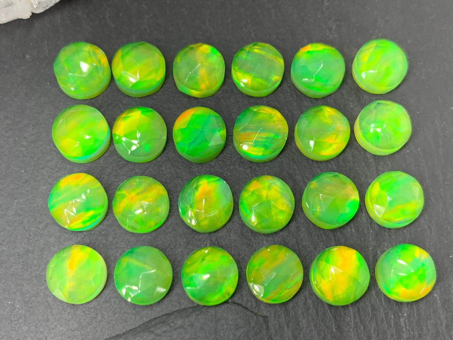 Faceted Aurora Opal round 8mm cabochon - Doublet cabochons