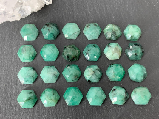 Faceted  Emerald hexagon 8mm cabochon