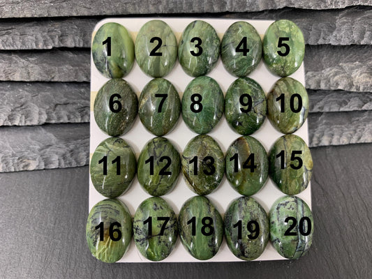 Green Opal oval 13x18mm cabochon - Calibrated cabochons