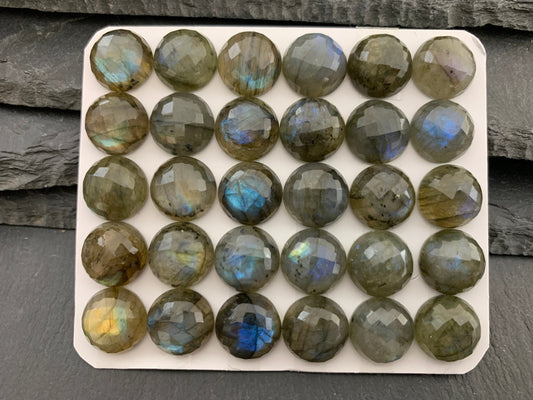 Faceted Labradorite round 12mm cabochon - Calibrated cabochons