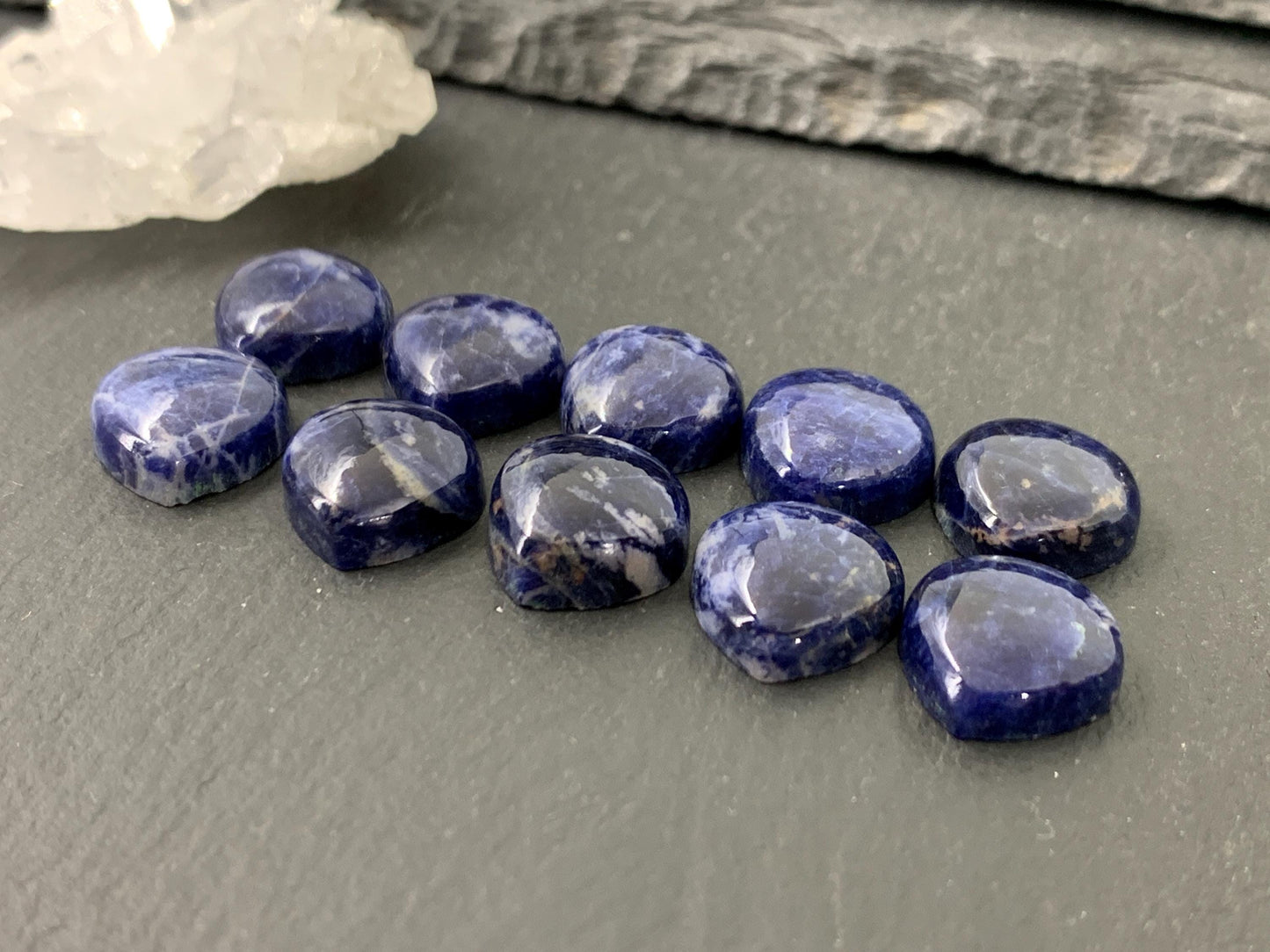 Sodalite pear 12mm cabochon