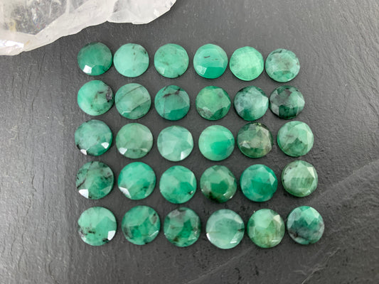 Faceted Emerald round 8mm cabochon