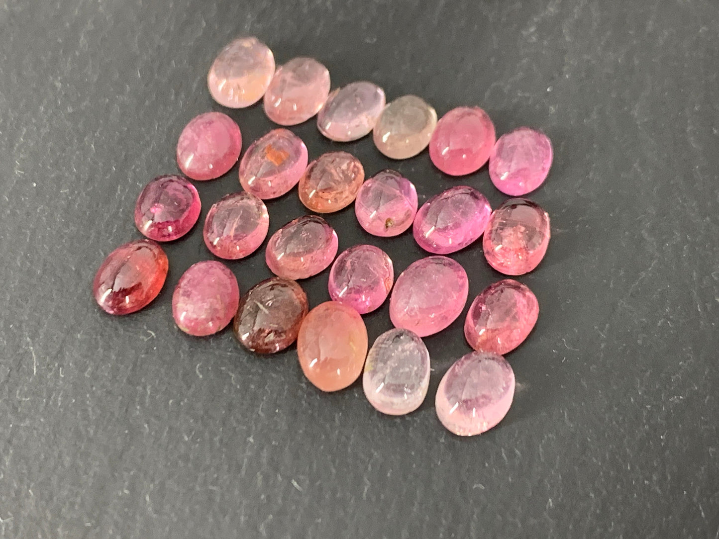 Tourmaline oval 5x7mm cabochon