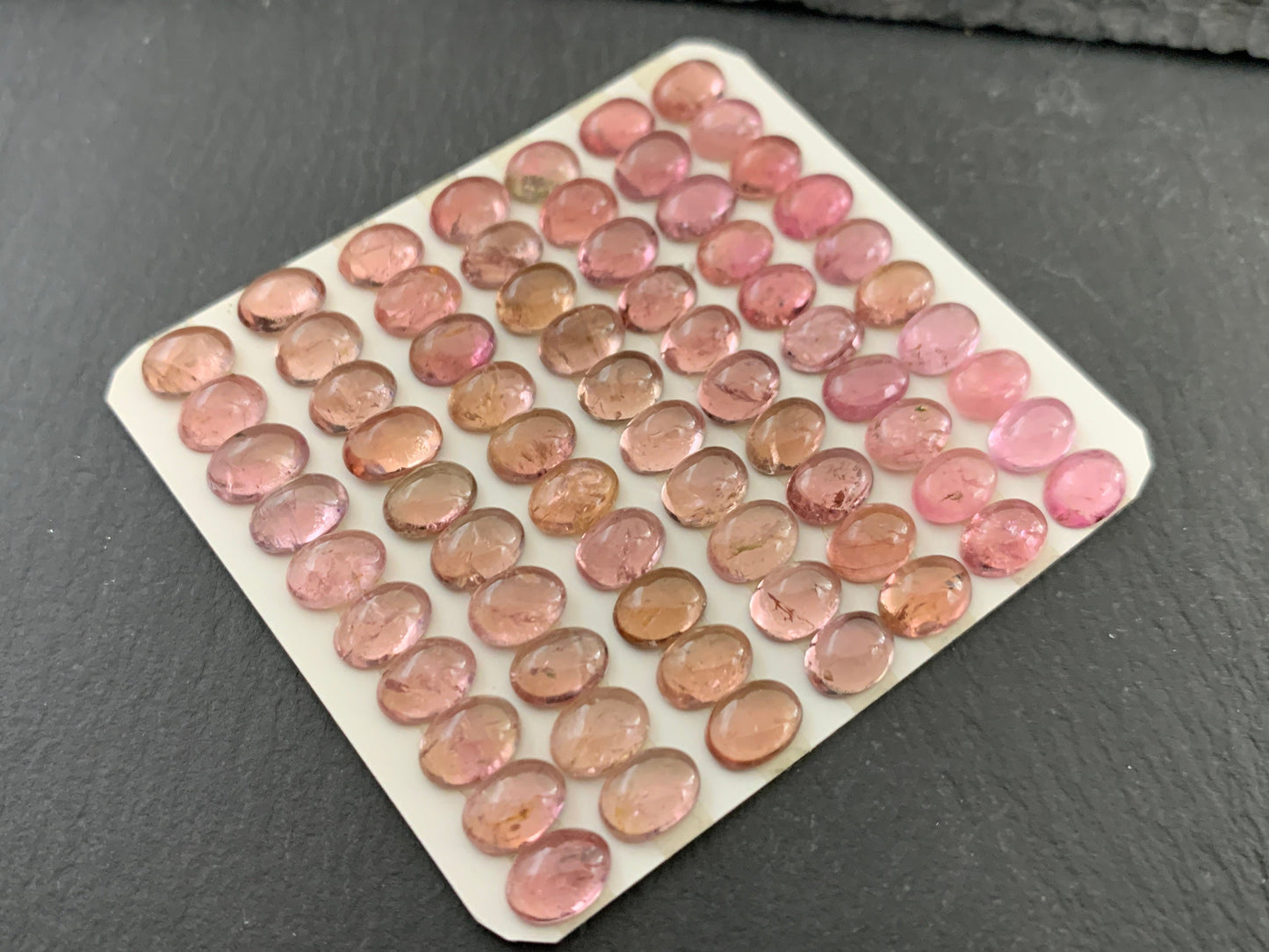 Tourmaline oval 5x7mm cabochon - Calibrated cabochons
