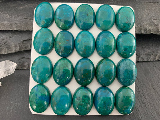 Chrysocolla oval 12x16mm cabochon (Peru) - Calibrated cabochons