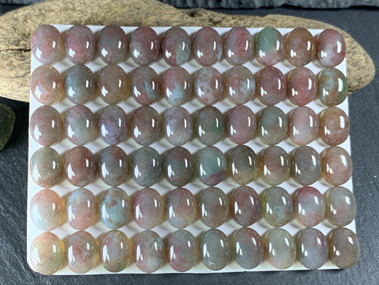 Blood Stone oval 8x10mm cabochon