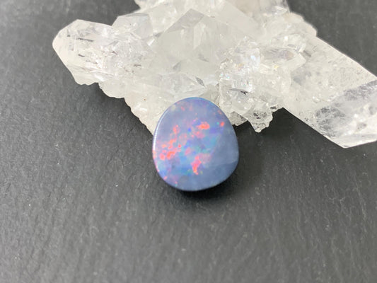 Australian Opal doublet 10x11x4mm cabochon