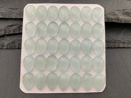 Aquamarine pear 8x12mm cabochon - Calibrated cabochons
