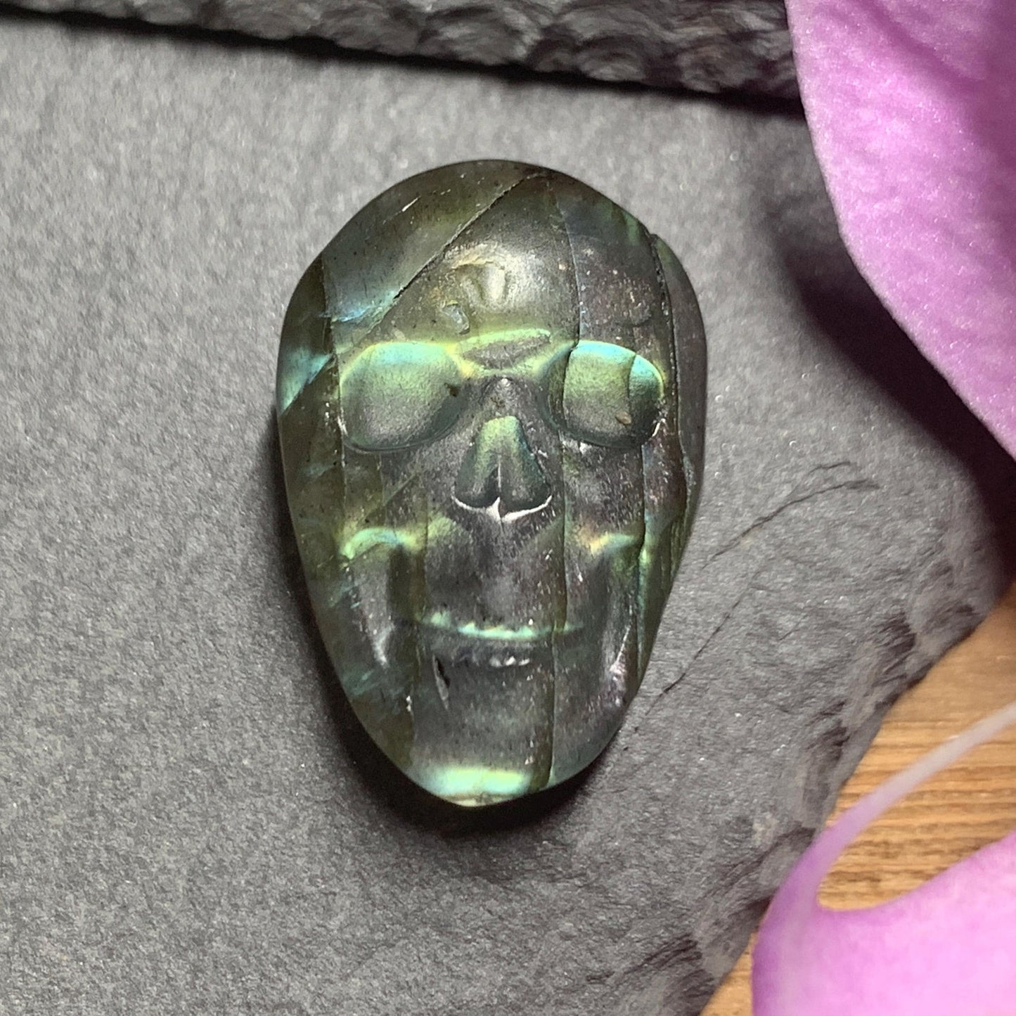 Natural Labradorite Skull, Rainbow Flash Crystal Carving 15x22mm