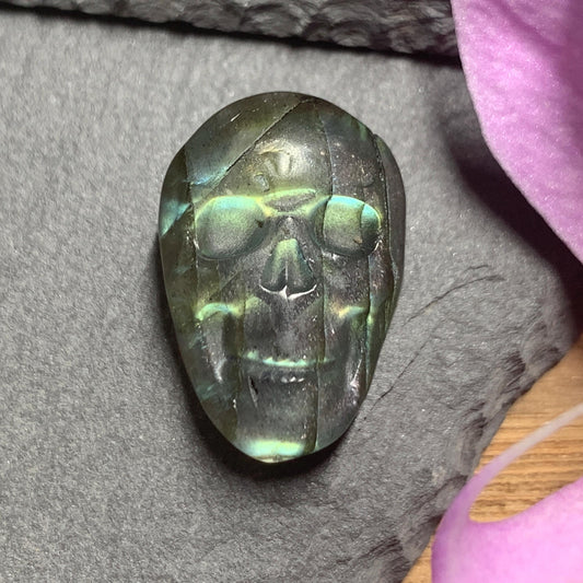 Natural Labradorite Skull, Rainbow Flash Crystal Carving 15x22mm