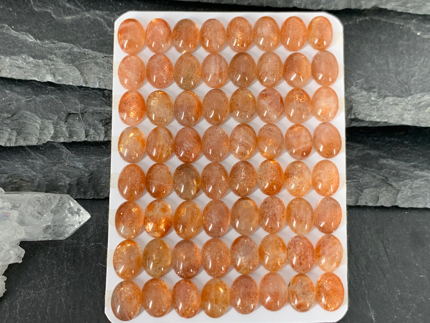 SunStone oval 6x8mm cabochon - Calibrated cabochons
