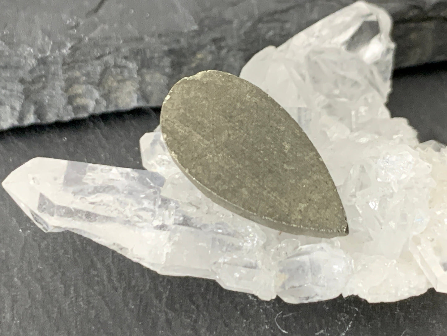 Pyrite pear 10x20mm cabochon