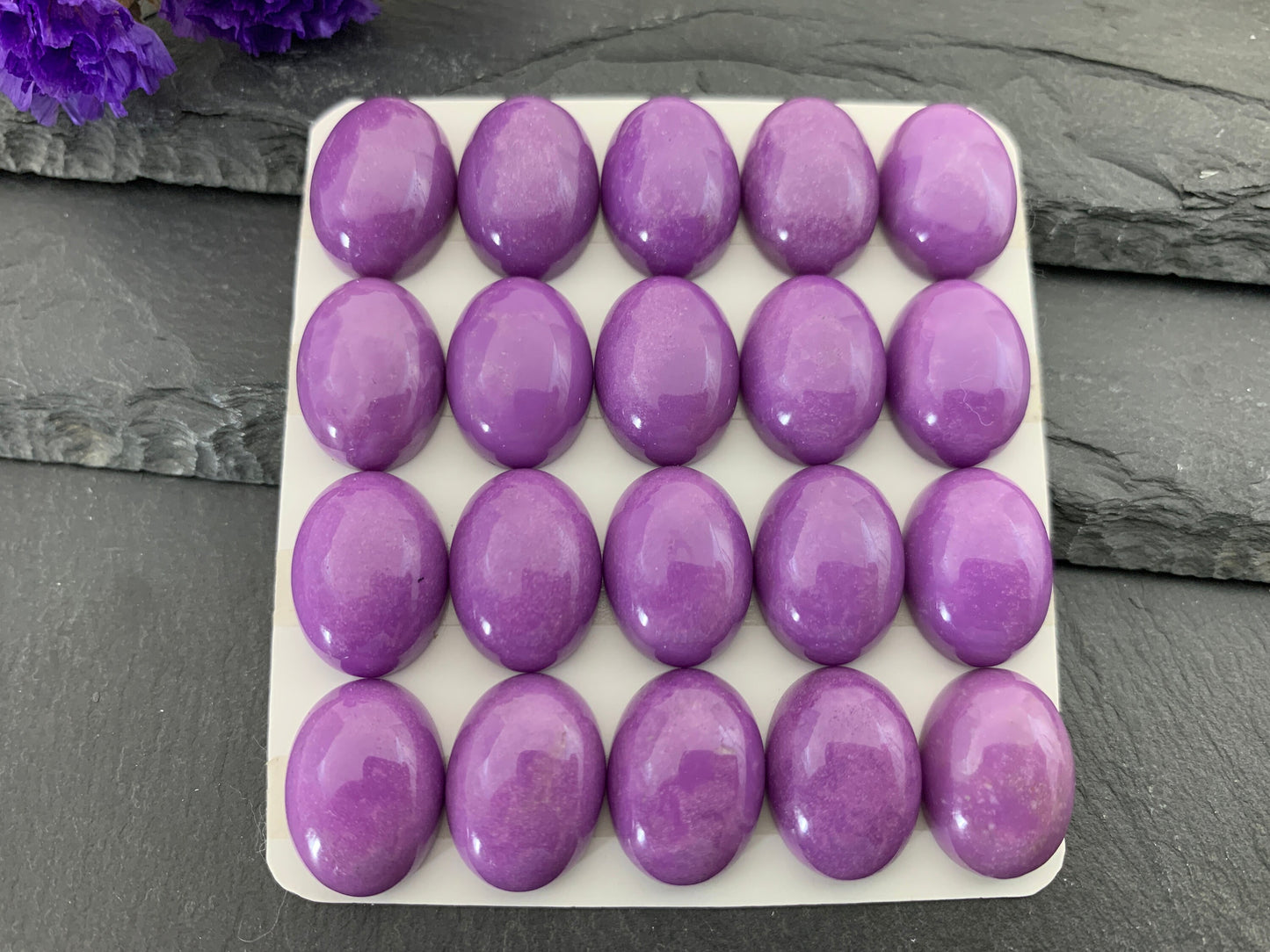 Natural Phosphosiderite Cabochon: Calibrated Oval, 12x16mm