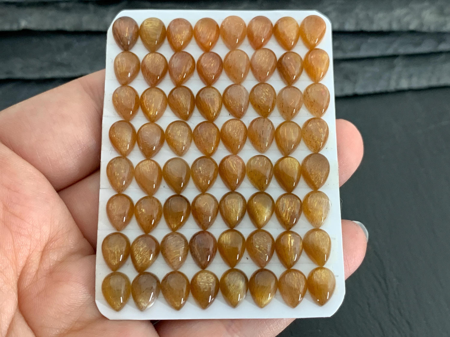 Goldsand sunstone pear 6x8mm cabochon - Calibrated Cabochons