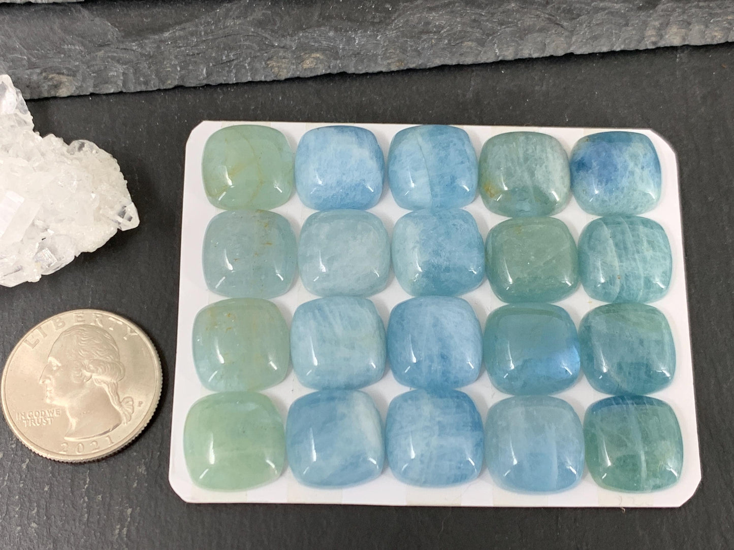 Aquamarine square cushion 15mm cabochon - Calibrated cabochons