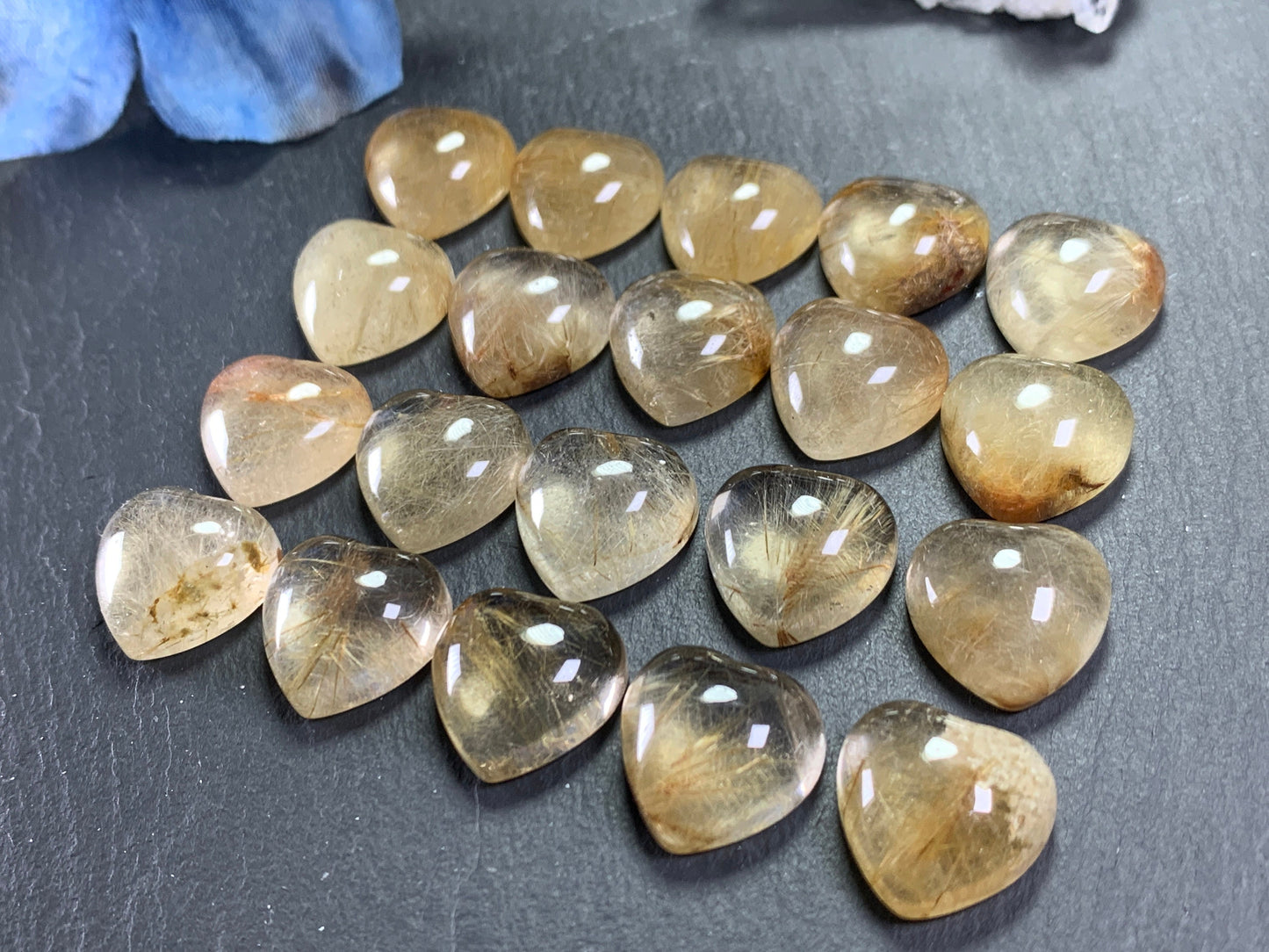Rutilated Quartz heart 15x15mm cabochon - Calibrated cabochons