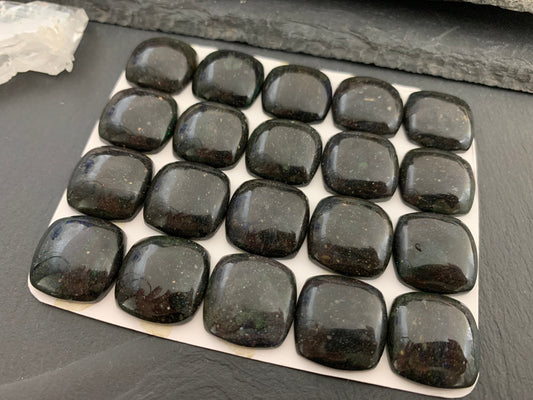 Black Andamooka Opal square cushion 20mm cabochon - Matrix Australian Opal