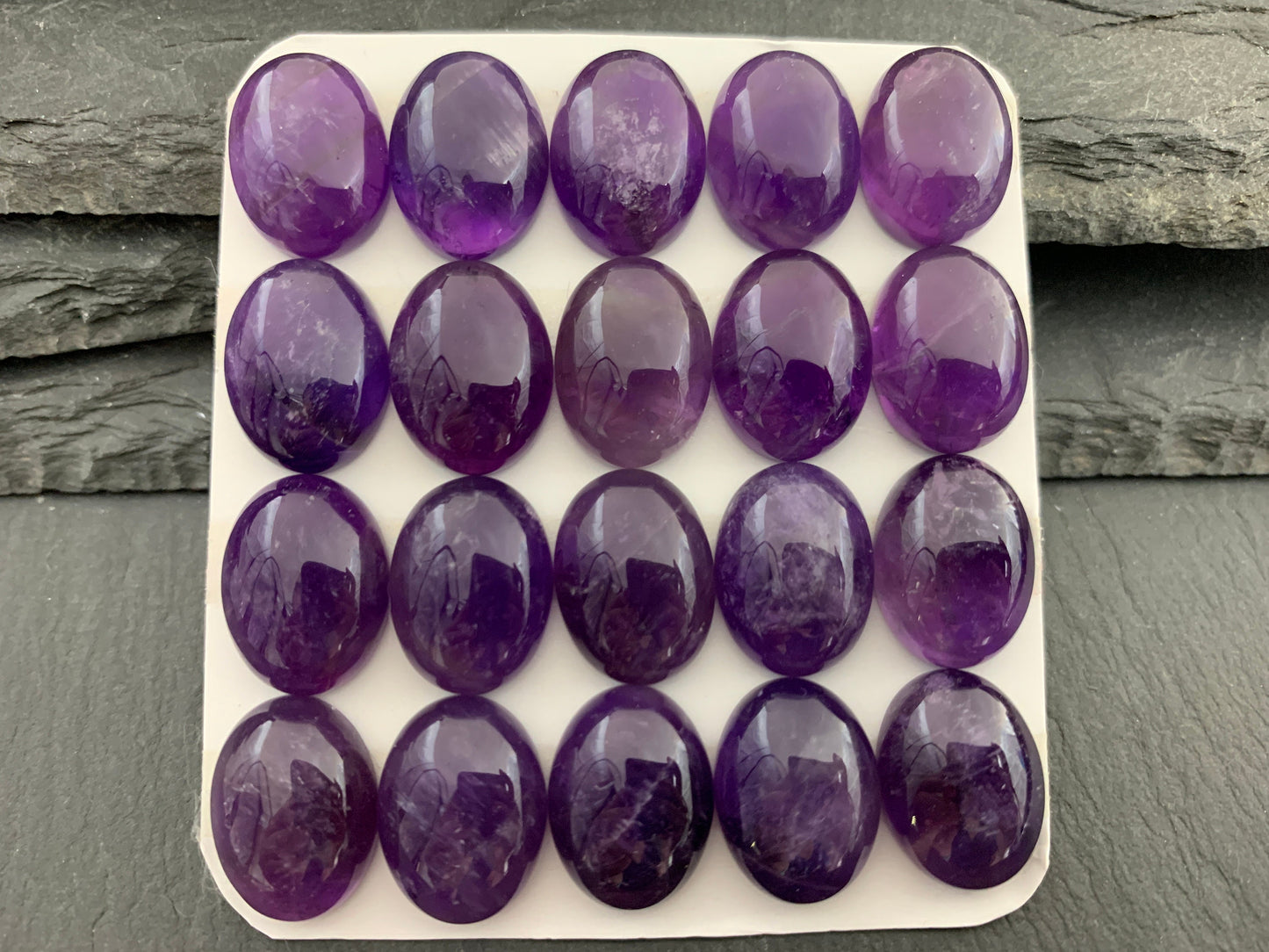 Amethyst oval 12x16mm cabochon - Calibrated cabochons