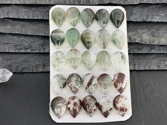 Green Phantom Crystal pear 10x14mm cabochon - Calibrated cabochons
