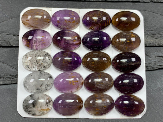 Amethyst Cacoxenite oval 13x18mm cabochon - Calibrated cabochons