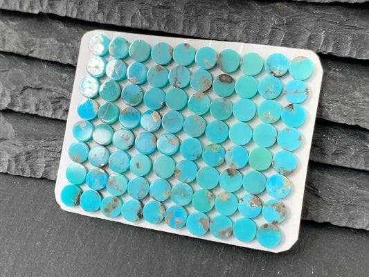 Flat Turquoise round 5mm cabochon - Calibrated cabochons