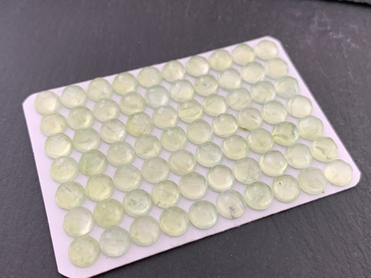 Faceted Prehnite round 6mm cabochon - Calibrated cabochons