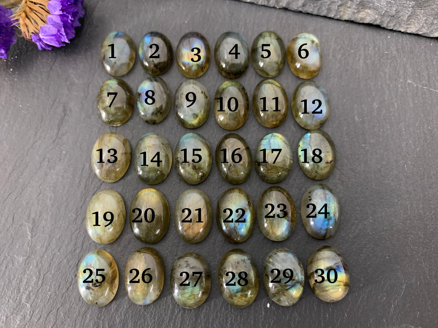Labradorite oval 10x14mm cabochon