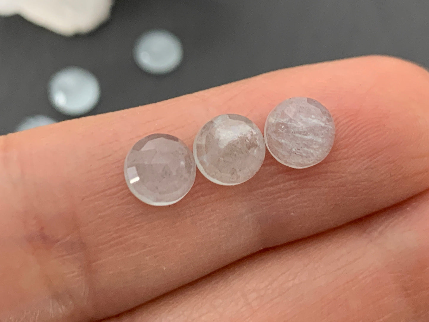 Faceted Aquamarine round 6mm cabochon