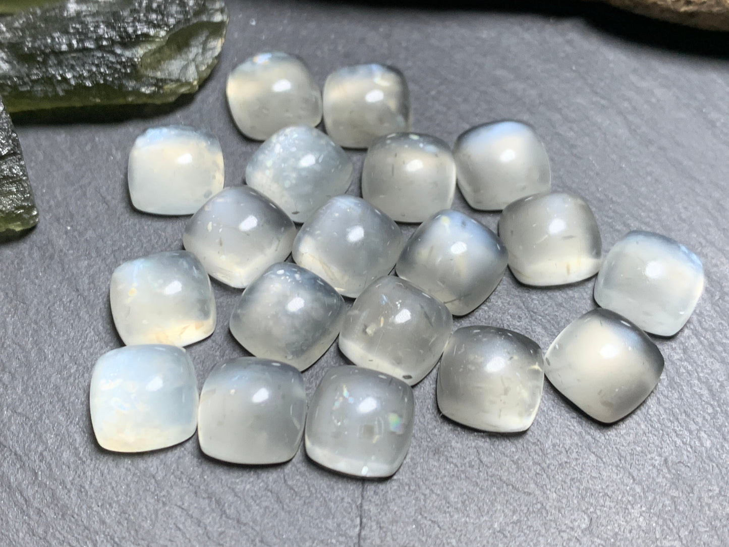 White Moonstone square cushion 10mm cabochon - Calibrated cabochons