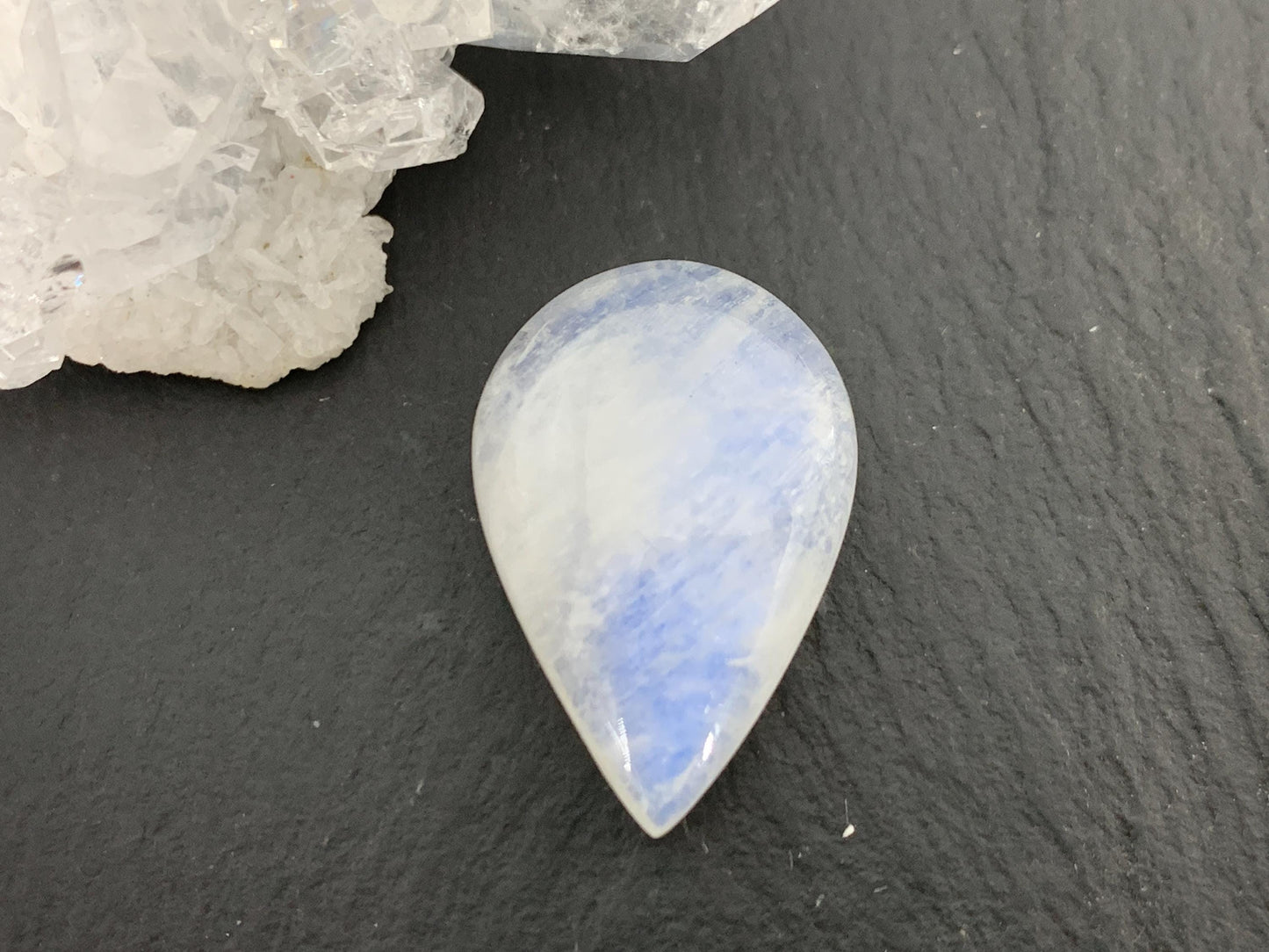 Rainbow Moonstone 22x15x8mm cabochon