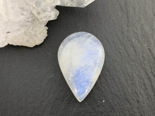 Rainbow Moonstone 22x15x8mm cabochon