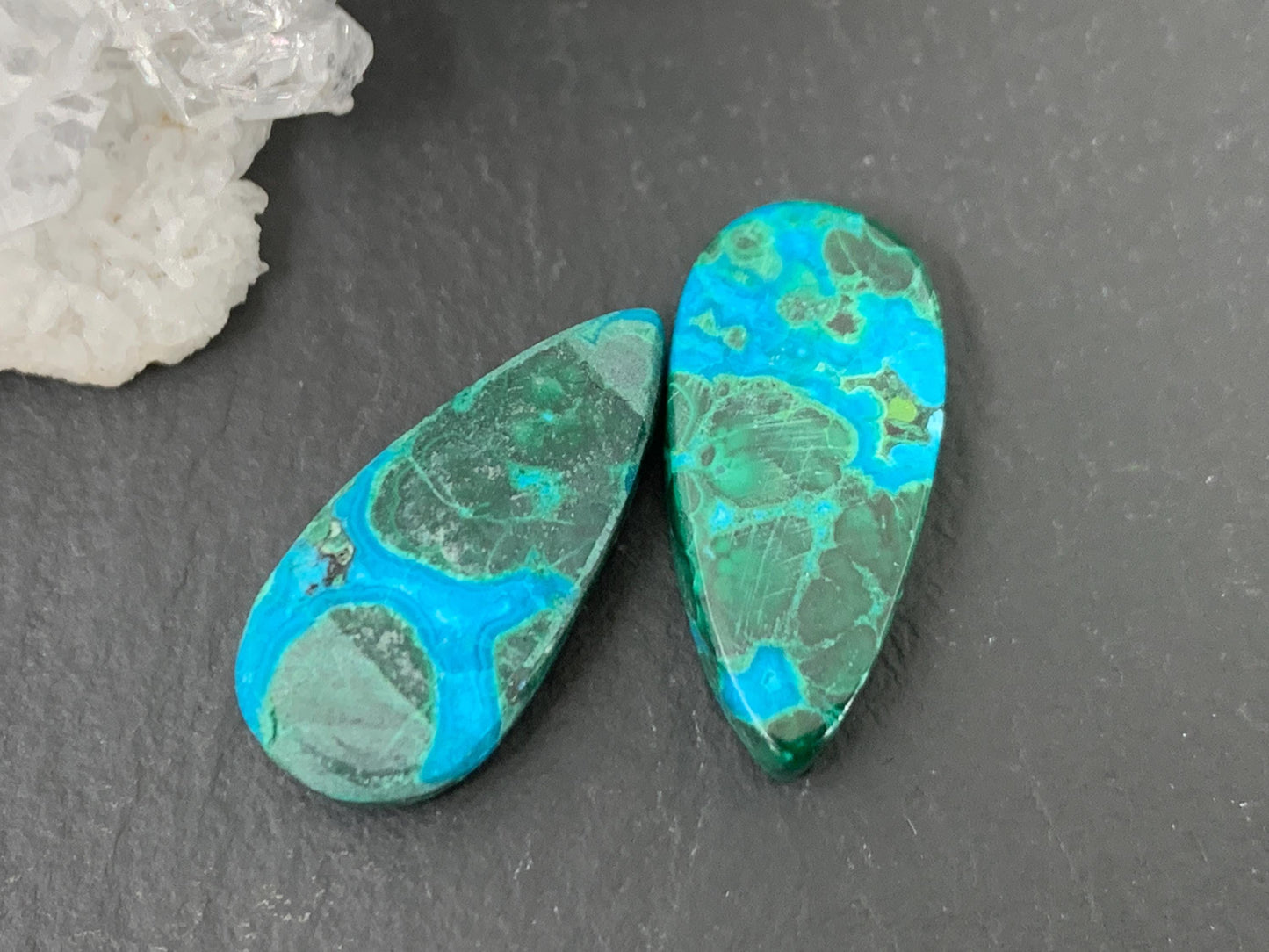 Malachite Chrysocolla pear 9x19x3.5mm cabochon pair