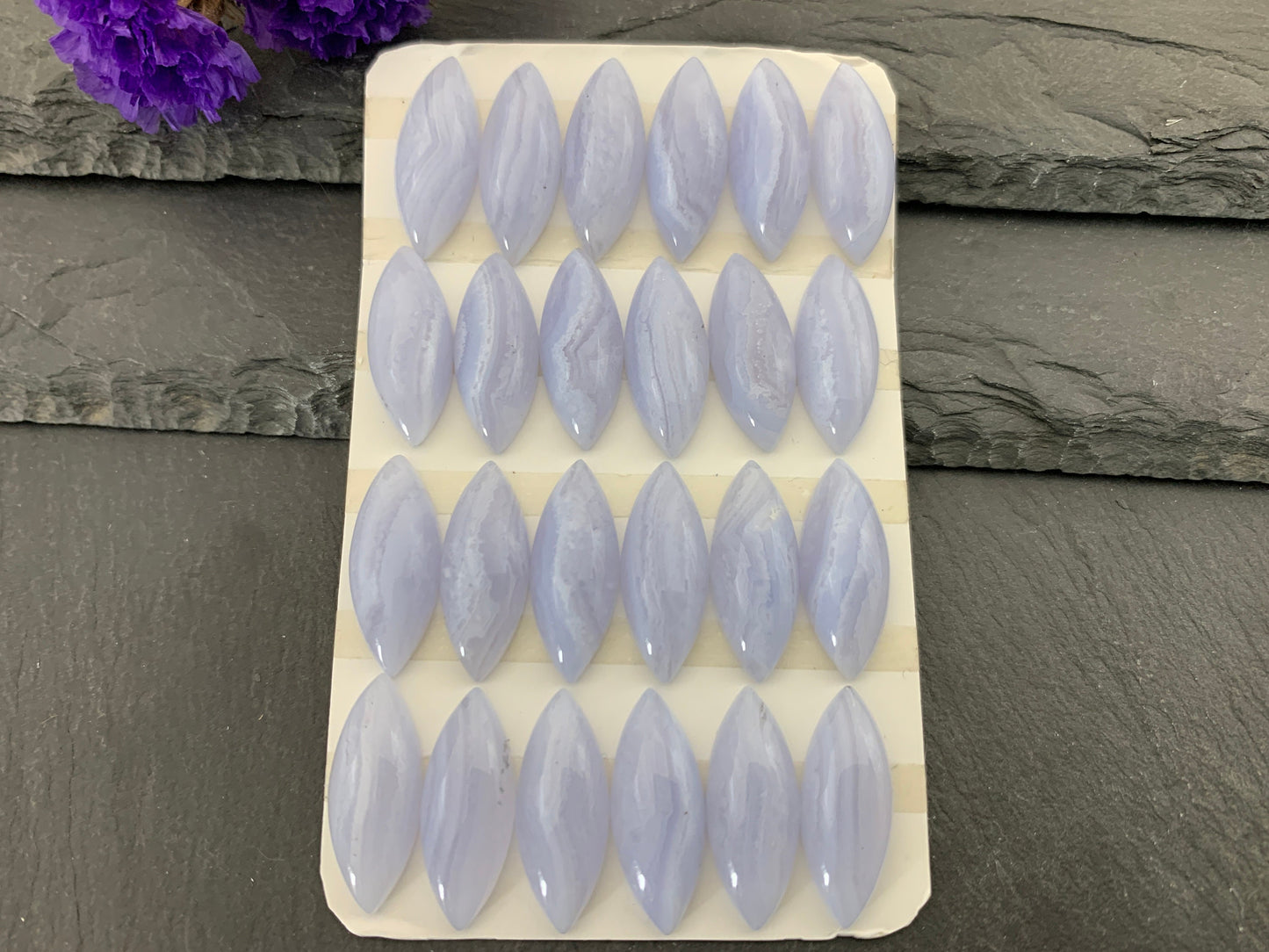 Blue Lace Agate marquise 8x20mm cabochon - Calibrated cabochons